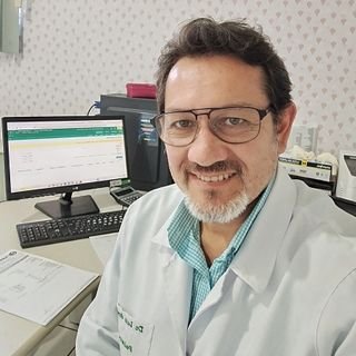 Dr. Luis Girett