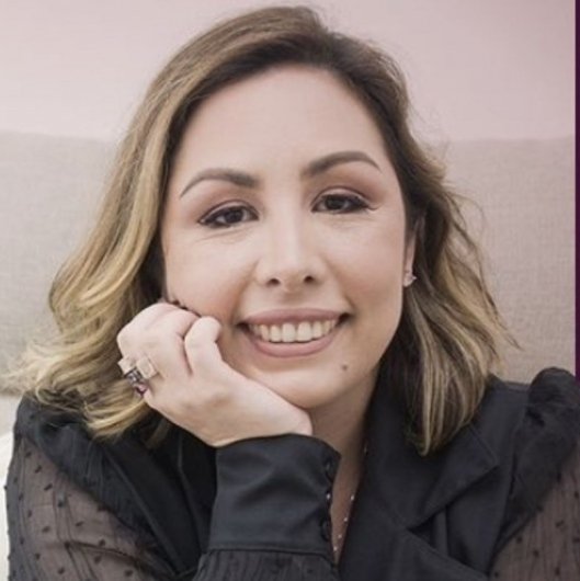 Dra. Renata Santos