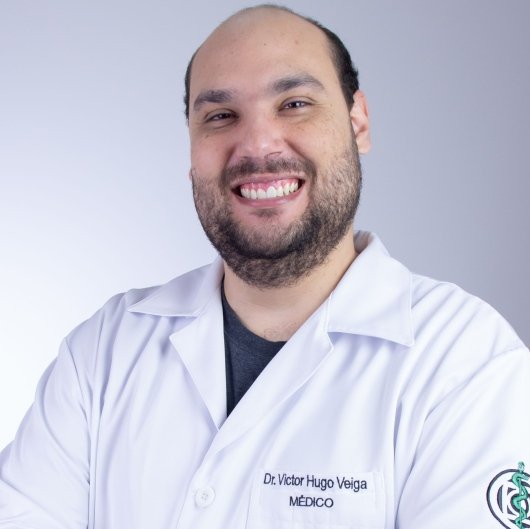 Dr. VICTOR HUGO VEIGA JARDIM
