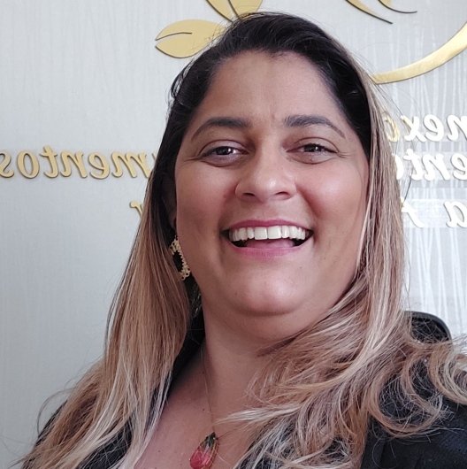 Aline Walker