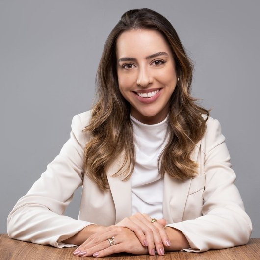 Dra. Natália Costa Resende Cunha
