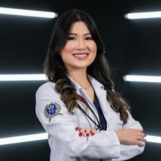 Dra. Caroline Ayumi