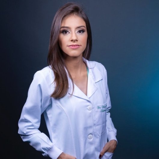 Dra. Pamela Queiros