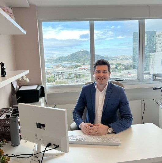 Dr. Murilo Viana Santana