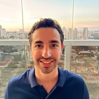 Dr. Daniel Romanini Turra