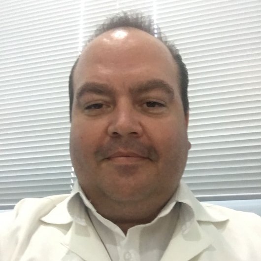 Dr. Roberto Cesar Madureira Silveira