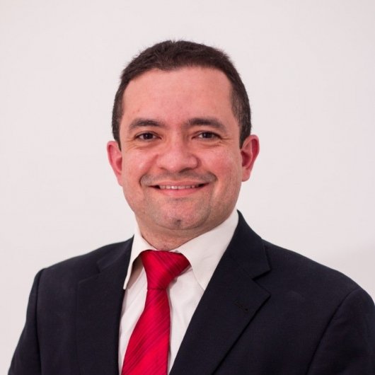 Dr. Paulo Roberto Lacerda Leal