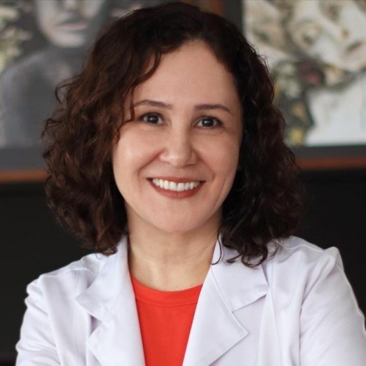 Dr. Mirna de Sousa