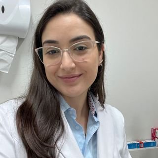 Dra. Yasmim Vicentini Silva