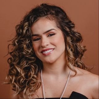 Dra. Luana Peixoto