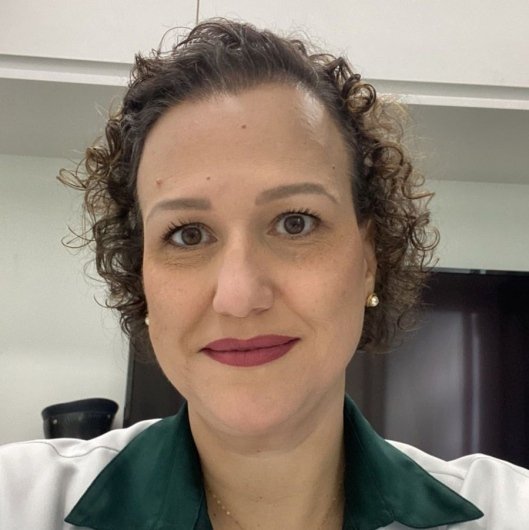 Dra. Andréa Thomaz Viana