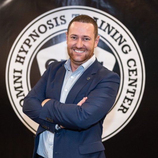 Junior Menezes