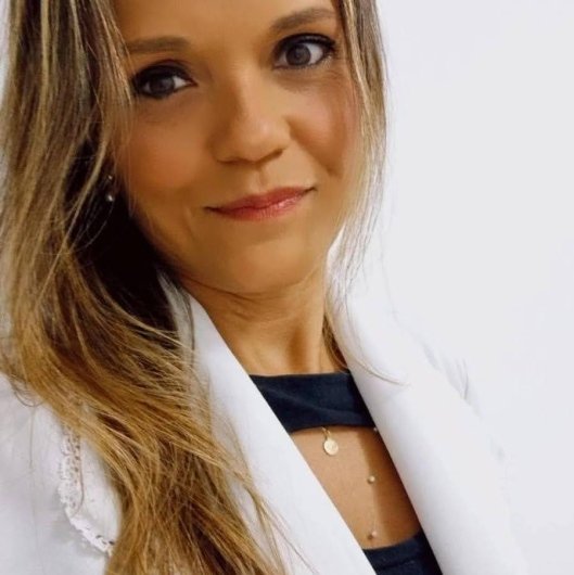 Dra. Mariana Costa