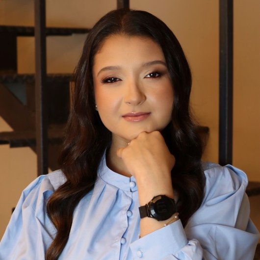 Dra. Ester Amanda