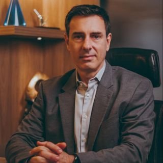 Dr. Alessandro Caldeira da Silva