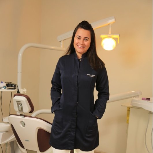 Dra. Marissa Oliveira Silva