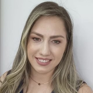 Dra. Laressa Rodrigues
