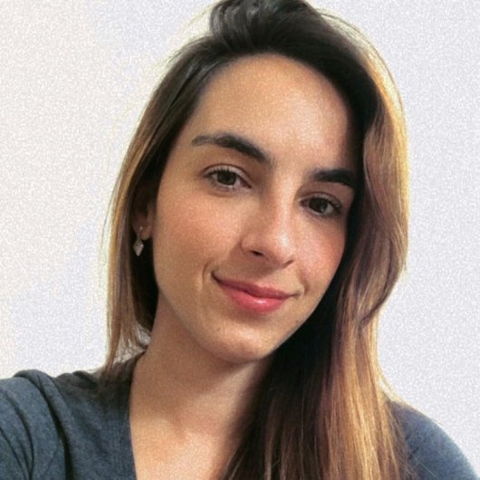 Dra. Raiza Mucida oliveira