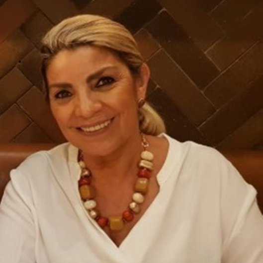 Dra. Eliane Coutinho Lessa