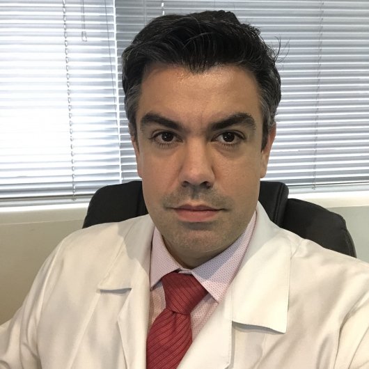 Dr. Marcelo Rodrigues Cabrini