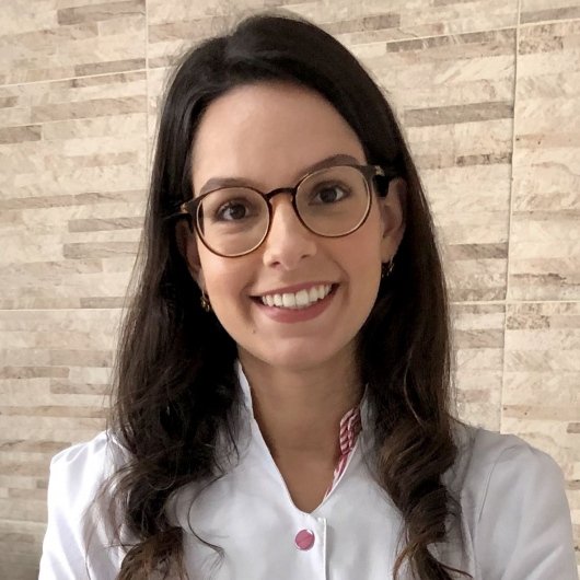Dra. Karine Penna