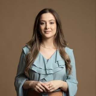 Dra. Nadhine Ronsoni