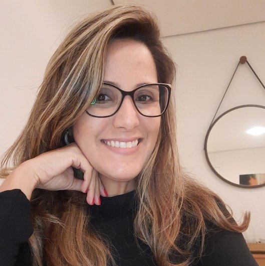 Débora Santiago Batista Lima