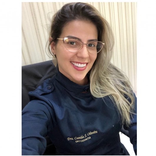Dra. Camila Da Silva Oliveira