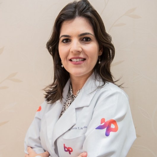 Dra. Flavia Teixeira Machado