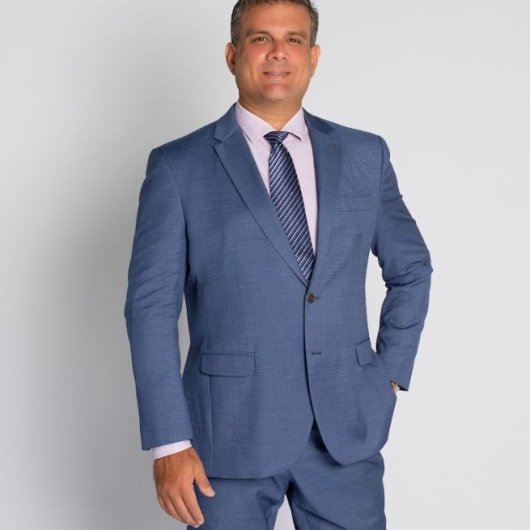 Dr. Victor José Ferreira Perrusi