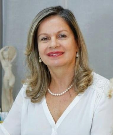 Dra. Lucia Isabel Furlani de Sá Cavalcante