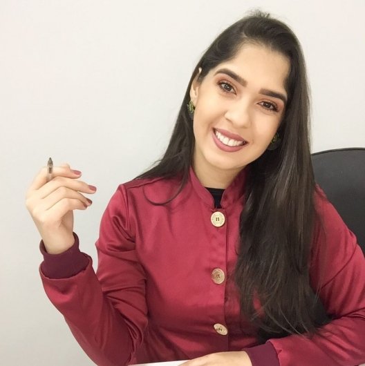 Dra. Carolina Dourado