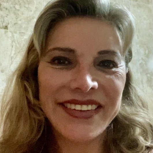 Dra. Maria Heloiza Carrasco Salviati