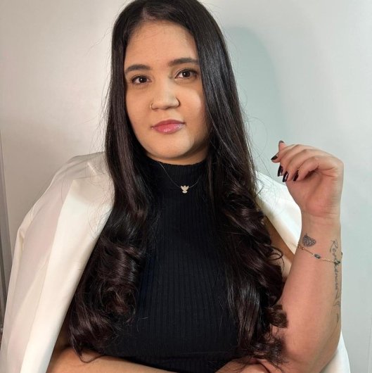 Flávia de Souza Azevedo