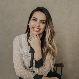 Ana Claudia Correa Sales