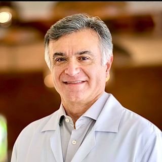 Dr. Renan Barros Domingues