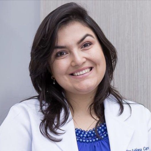 Dra. Fabiana de Oliveira Morais Carvalho