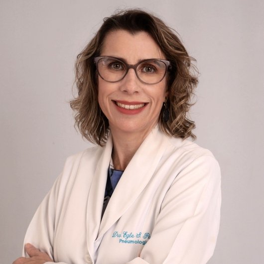 Dra. Egle Sousa Pereira