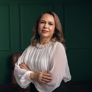 Dra. Sara Pantaleão