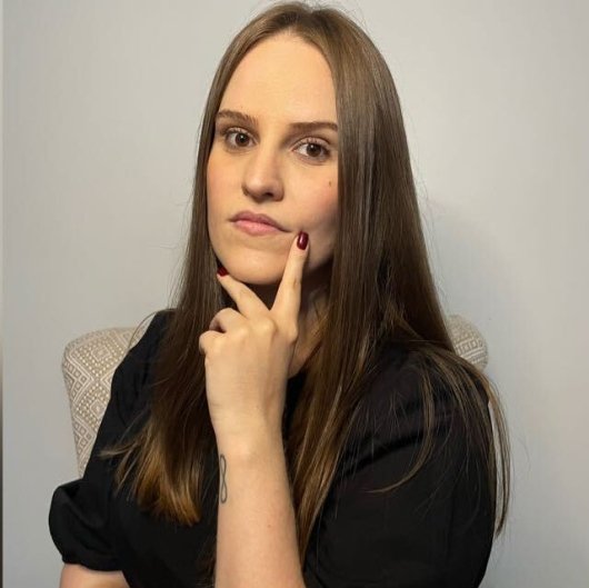 Dra. Nayara Fernandes Moreti