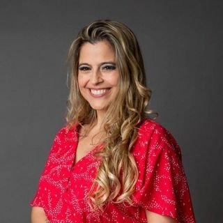 Dra. Renata Sobral