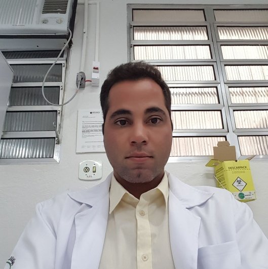 Dr. Caio Vieira de Campos