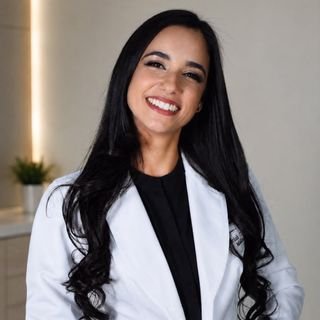 Dra. Gabriela Carvalho Mendonca