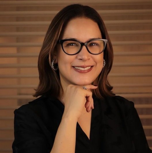 Dra. Maira Fernandes