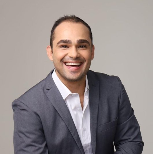 Dr. Adriano Silva Oliveira