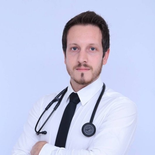 Dr. Gustavo Ariete