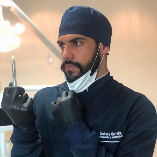 Dr. Gustavo Felipe Chaves Carreira