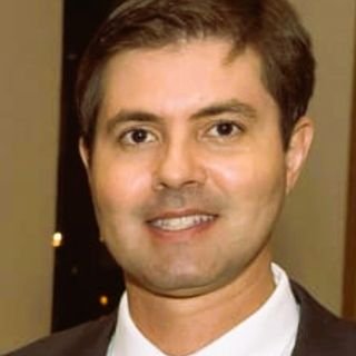 Dr. Walter Fernandes Correa