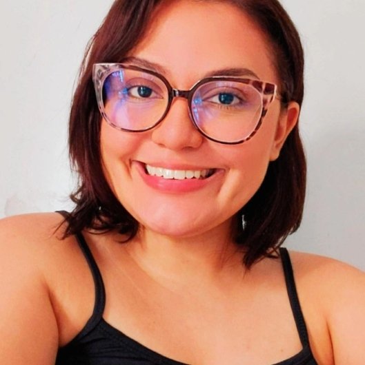 Dra. Layse Aviz