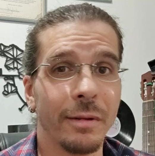 Dr. Rafael Leitoles Remer